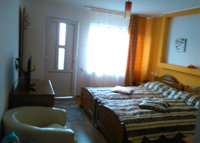 Pensiunea Lucia Ana Casa de hóspedes 3*